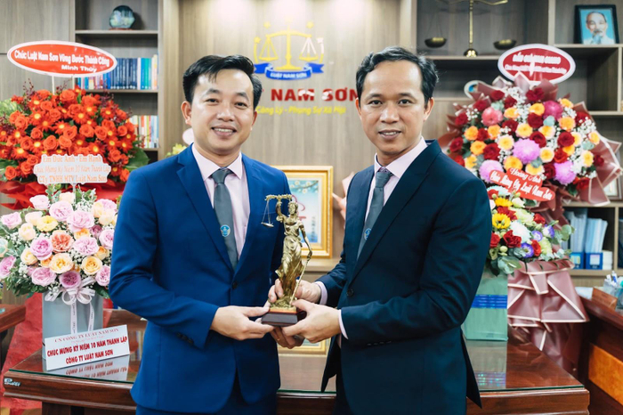 Luật sư là nghề đặc biệt