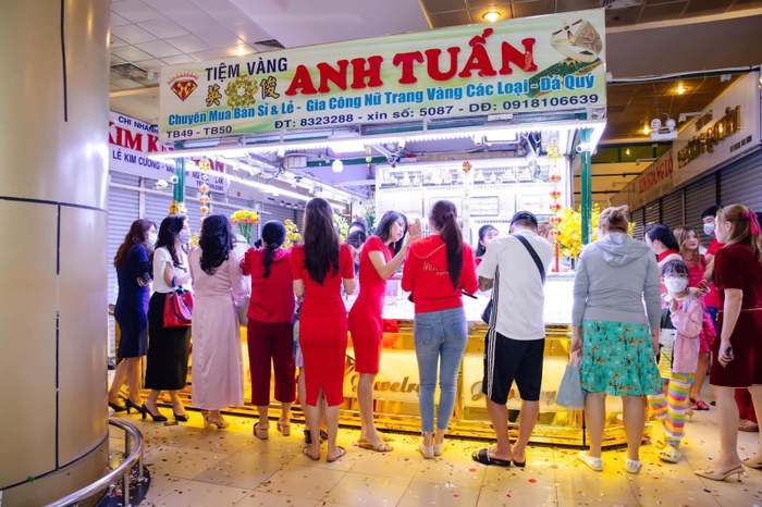 Anh Tuấn An Đông Jewelry nỗ lực bền bỉ trên hành trình chinh phục sự tín nhiệm của khách hàng Sài Gòn