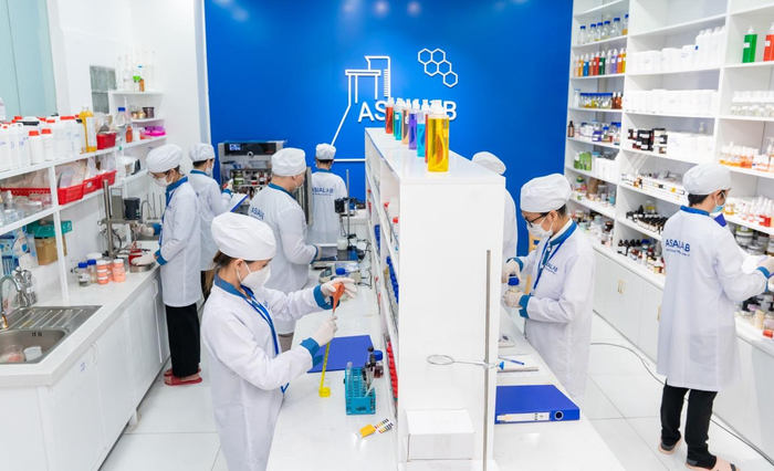 Phòng nghiên cứu sản phẩm Peel da của nhà Mocha Group