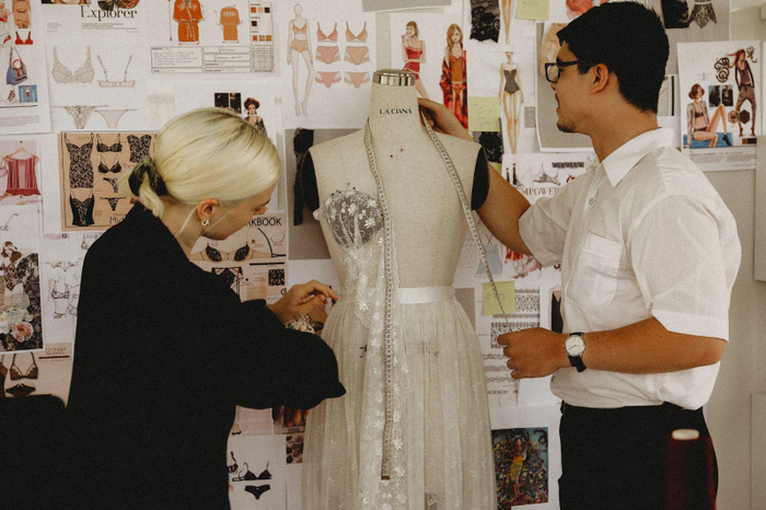 Giới trẻ Sài Gòn háo hức mang quần áo đến quyên tặng, đồng tâm mang tết ấm đến cho những người khó khăn Ảnh 4