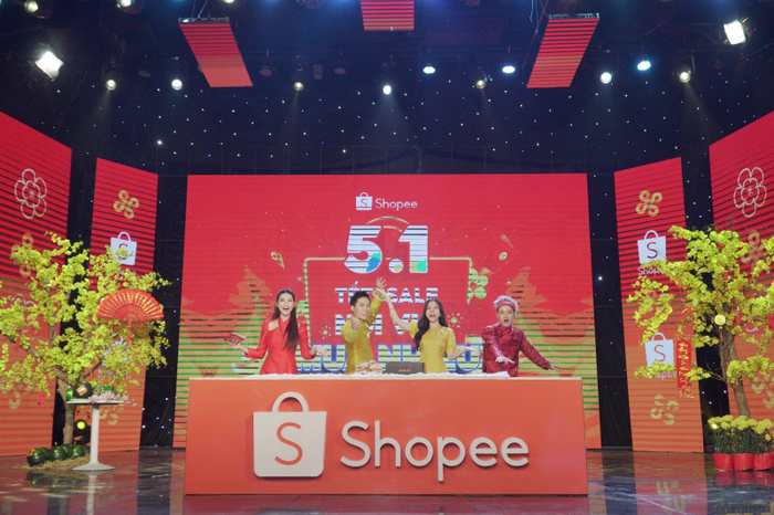 Đến đây nếu đã nôn naoCòn không mau bấm ngay vào xem show?