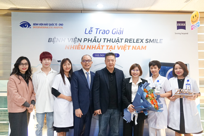 Lễ trao giải “Bệnh viện phẫu thuật ReLEx SMILE nhiều nhất tại Việt Nam” được tổ chức tại Hà Nội.