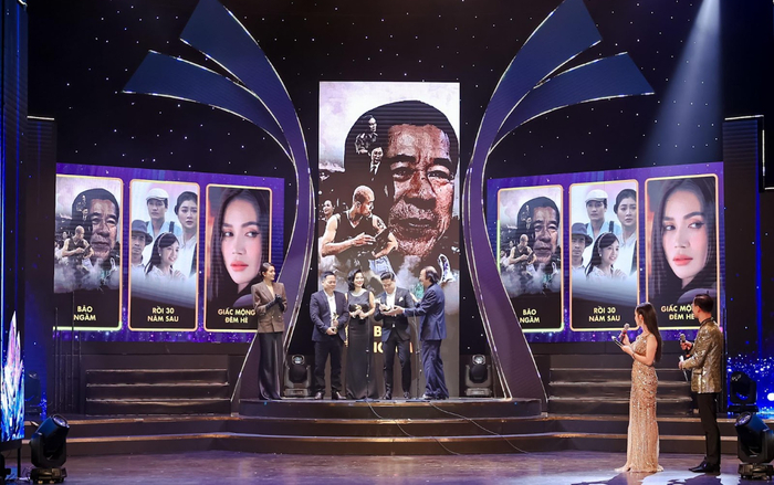 Xà Nữ Tái Sinh, Bụi Đời Chợ Quê, Bão Ngầm và Một Bữa Cơm lần lượt ẵm cúp Phim được yêu thích nhất Ảnh 2