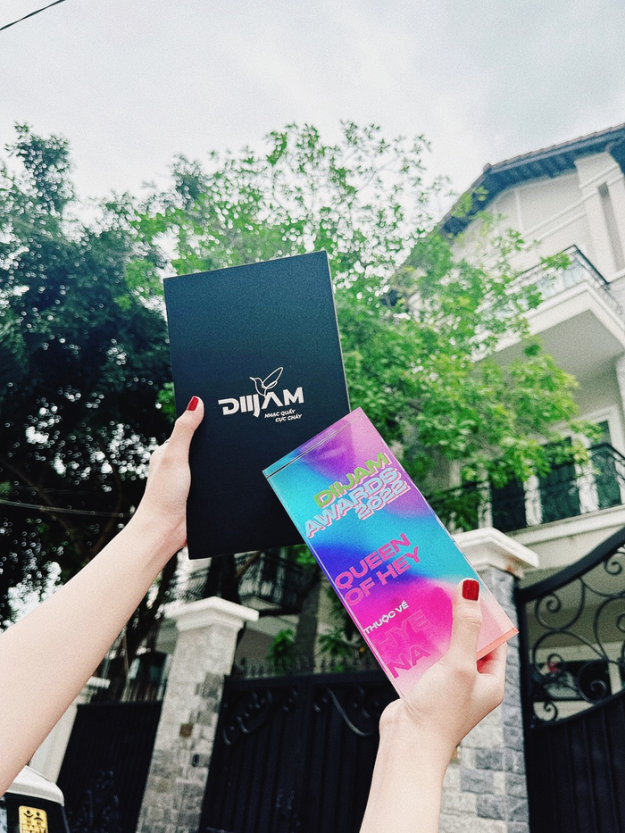 Hyena đạt top 1 DJ trên ứng dụng Diijam năm 2022