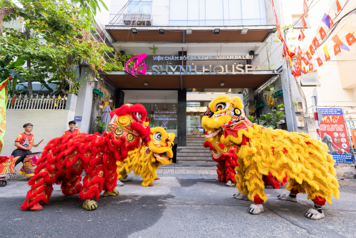 Shynh House Center khai xuân với hoạt động múa lân rộn ràng
