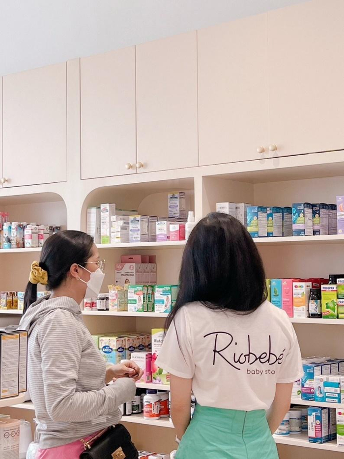 Đội ngũ nhân viên nhiệt tình luôn sẵn sàng giúp đỡ, tư vấn khách hàng