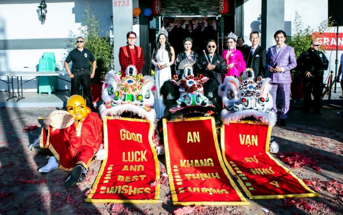 Dàn sao hải ngoại tưng bừng chúc mừng hoa hậu Kiều Diễm khai trương nhà hàng Nhật. Ảnh 2