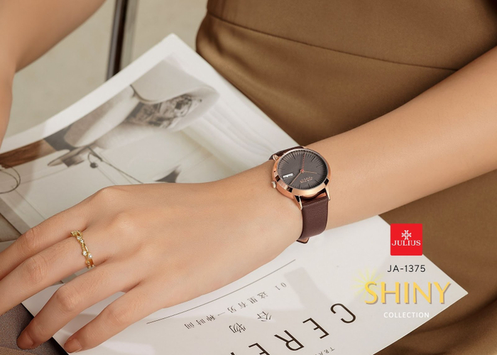 Cổ điển nhưng mang vẫn không thể nhấn chìm vẻ đẹp quyến rũ của nàng