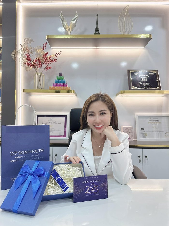 Bác sĩ Khanh cho rằng dùng kem chống nắng chuẩn rất quan trọng với da