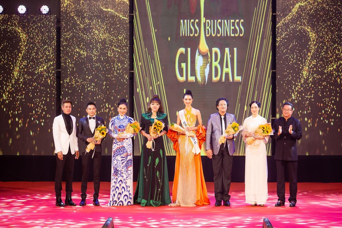 Ban Giám Khảo của chung kết cuộc thi Hoa hậu Doanh Toàn Cầu 2023