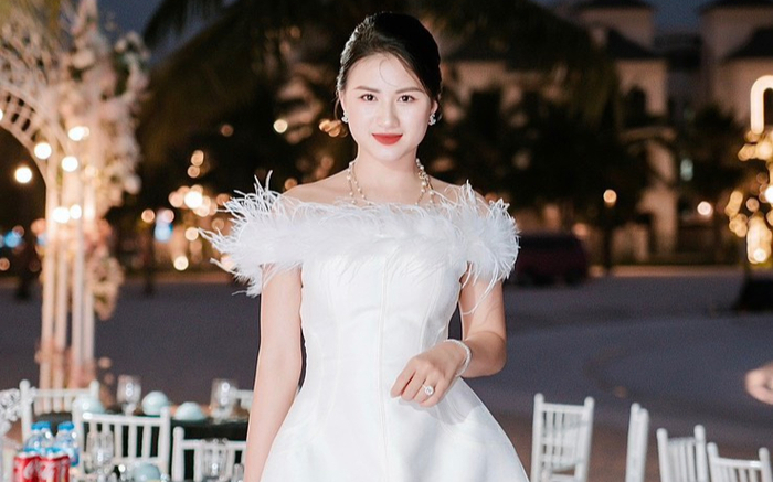 Cô chủ 9x Vũ Hạnh - Sáng lập thương hiệu thời trang công sở dành cho những quý cô thanh lịch Ảnh 2