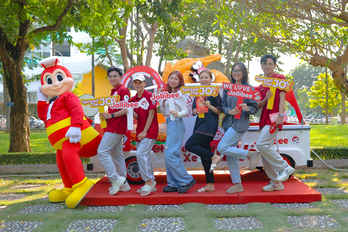 Bật mí điểm đến tiếp theo của Chuyến Xe Vui Vẻ Jollibee Ảnh 1