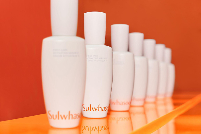 First Care Activating Serum thế hệ 6 - sản phẩm kế thừa vẻ đẹp kết tinh từ nghệ thuật và di sản Ảnh 2
