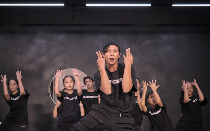 Nguyễn Mạnh Quyền - Từ một Dancer 9x chuyên nghiệp kiến tạo thành công phương pháp đào tạo nghệ thuật tại MQ Dance Team Ảnh 2