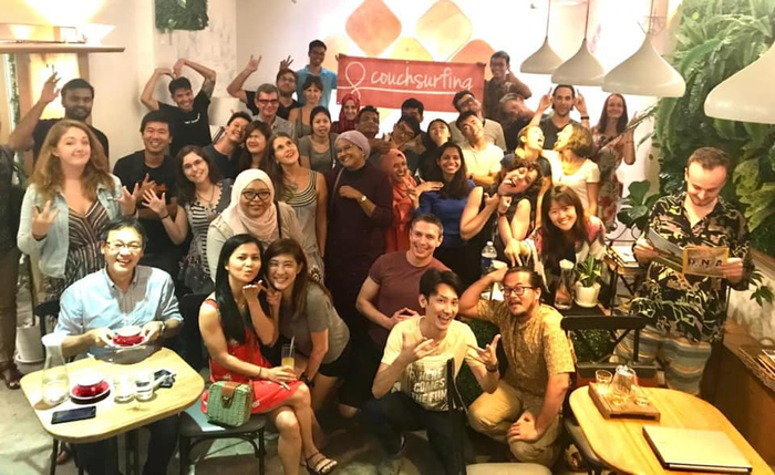 Phúc Hậu và những người bạn quốc tế trong các sự kiện giao lưu văn hóa, trao đổi học tập nước ngoài.