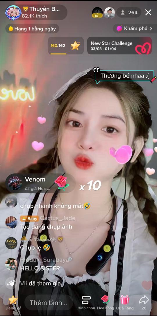 Phòng Live của Thuyên luôn vui vẻ, yêu đời