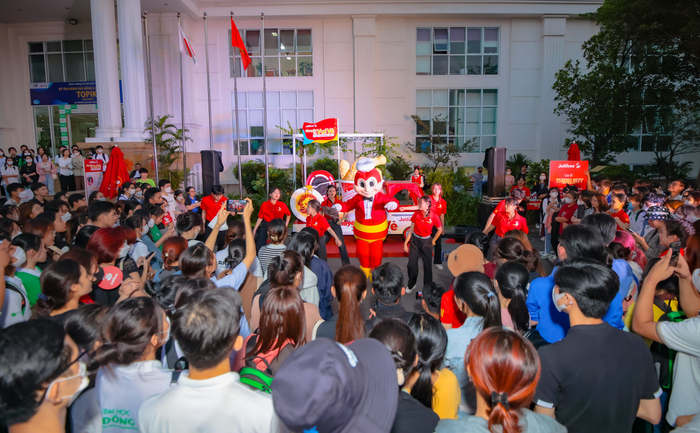 Chuyến Xe Vui Vẻ Jollibee khuấy đảo Đà Nẵng sắp lăn bánh đến Hải Phòng Ảnh 2