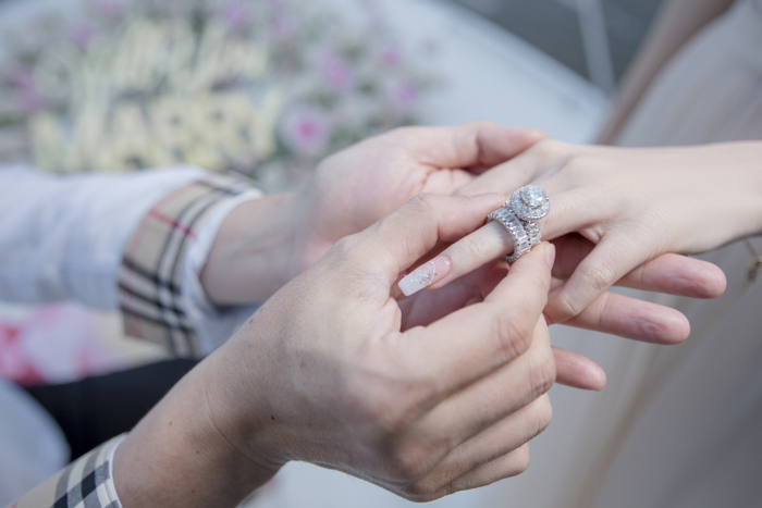 Cảm giác được yêu thương và quan tâm đã cảm hóa được cô gái với một trái tim nóng và một cái đầu lạnh đầy bản lĩnh này phải tự mình thay đổi trong nhiều việc và phải thừa nhận tình cảm của cô dành cho anh là rất nhiều.