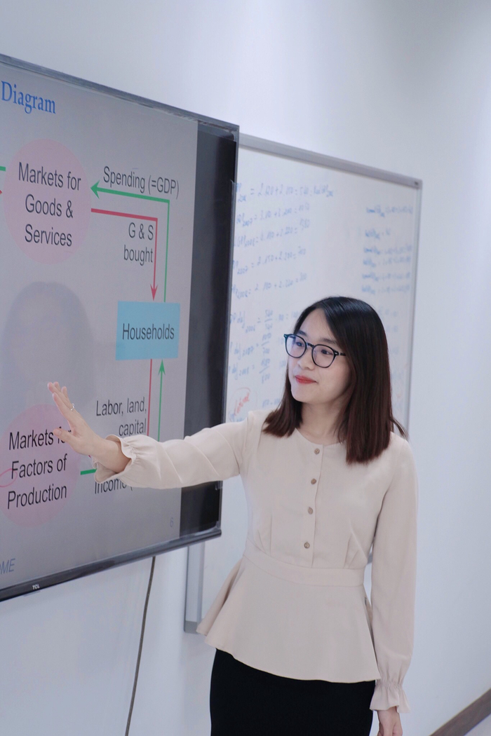 Đối với nữ giảng viên 9X, ĐH FPT là một môi trường dạy học lý tưởng với cơ sở vật chất hiện đại, chú trọng trải nghiệm và luôn bắt nhịp các xu hướng trên toàn cầu.