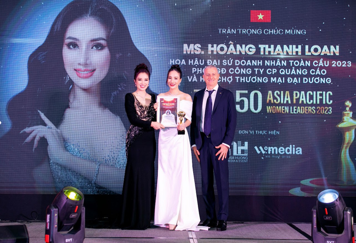 Hoàng Thanh Loan nhận giải thưởng Top 50 ASIA PACIFIC Women Leaders 2023.