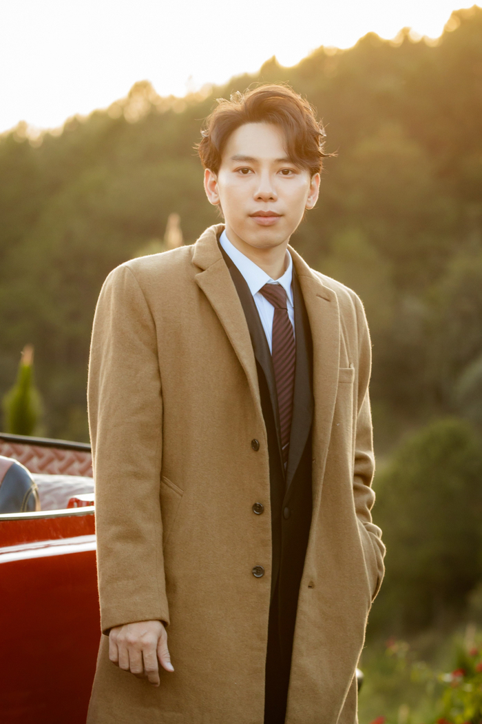 Chân dung Nguyên Lưu.