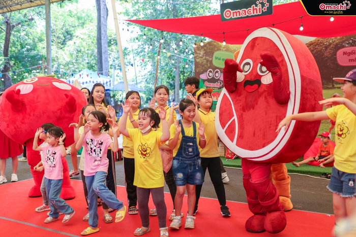 Các bạn nhỏ được dịp “quậy bất thình lình', vui chất ngất cùng Biệt đội nhí nhố Omachi Spaghetti.
