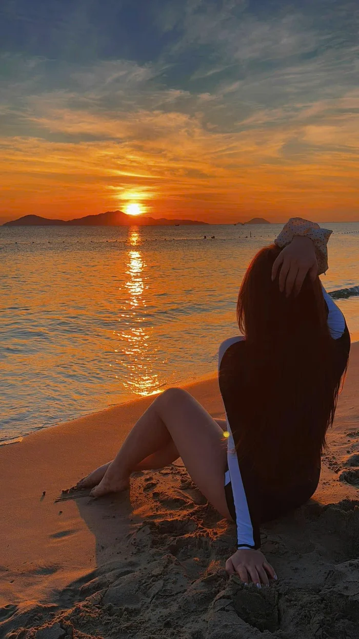 Quỳnh Kool tự tin khoe body sexy.