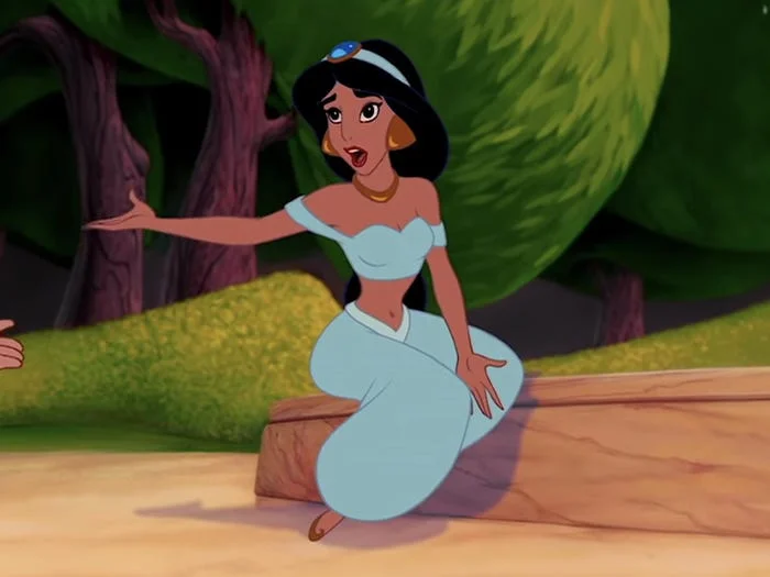 10 bí mật chưa kể về những chiếc váy huyền thoại của công chúa Disney Ảnh 4