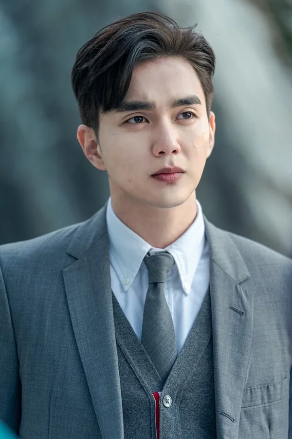 Top 15 nam diễn viên Hàn đẹp trai nhất do fan bỏ phiếu 16 Top 15 nam diễn viên Hàn đẹp trai nhất do fan bỏ phiếu