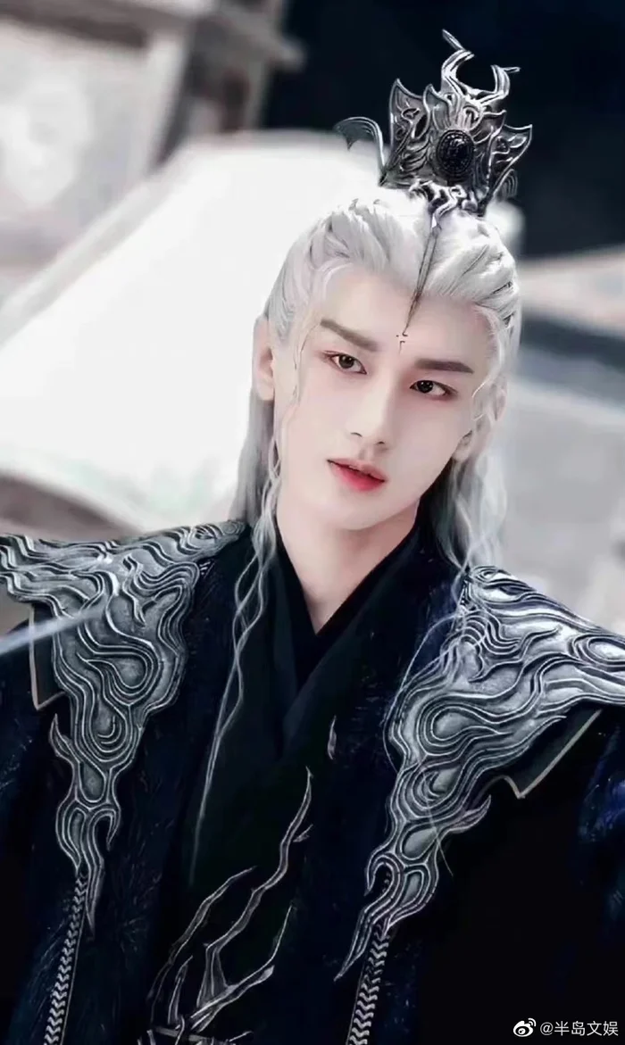 Các thủ lĩnh ma giới khét tiếng màn ảnh Hoa ngữ: La Vân Hi thua